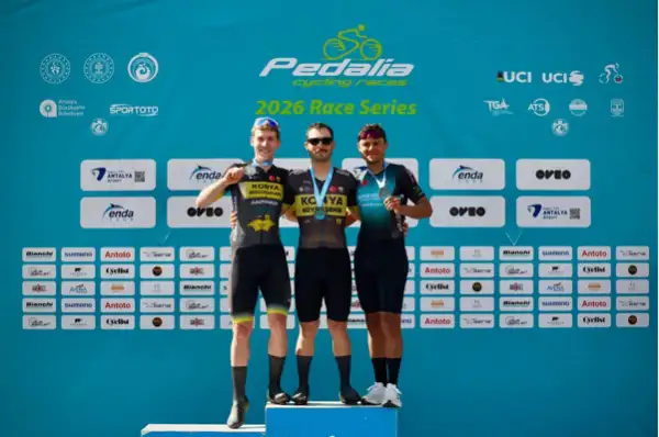 Konya Büyükşehir Belediyespor Bisiklet Takımı'dan çifte başarı