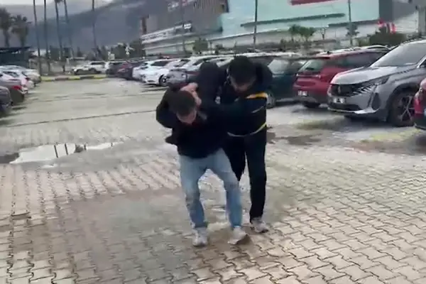 İskenderun’da kadınlar tuvaletine gizli kamera yerleştiren şüpheli tutuklandı