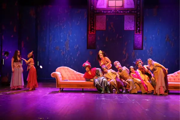 İBB Şehir Tiyatroları Nisan ayında 42 oyun sahneleyecek 