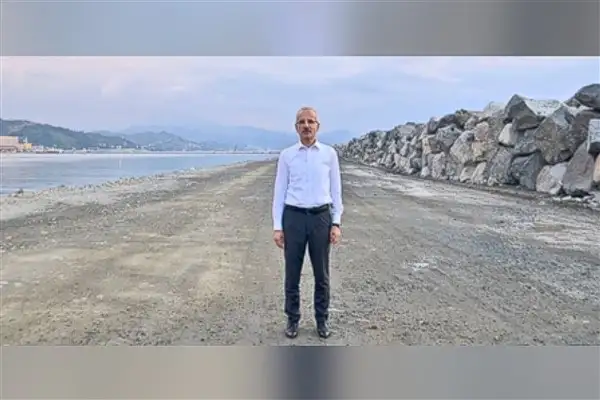 Bakan Uraloğlu, bakanlık personeliyle bayramlaştı