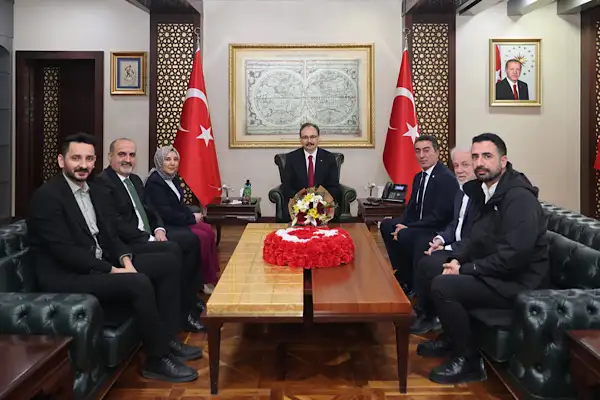 Vali Kızılkaya: Eczacılar sağlık hizmetlerinin vazgeçilmez halkasıdır