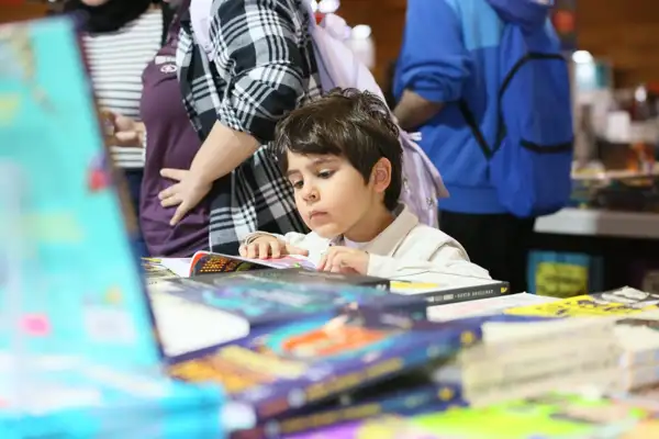 Kepez Kitap Fuarı devam ediyor