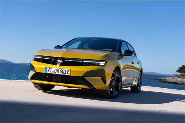 Opel, Paris Otomobil Fuarı’na geri dönüyor