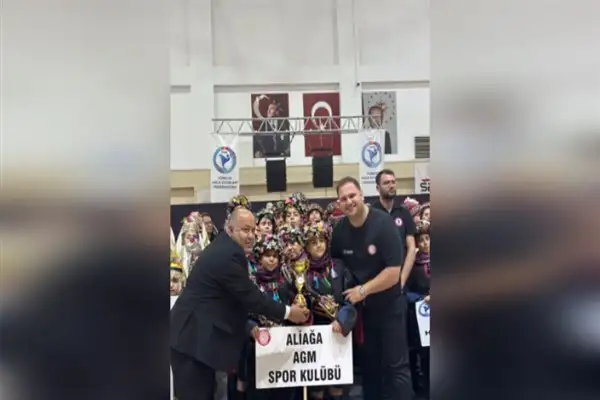 Aliağa Belediyesi Halk Oyunları ekibi İzmir il birincisi oldu