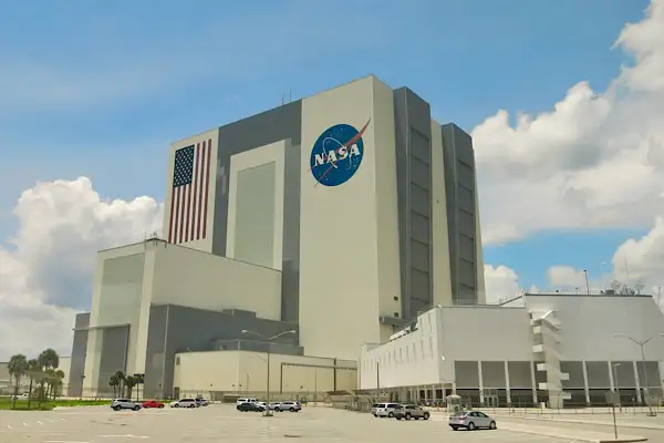 NASA: Artemis 2 için roket ve Orion, fırlatma rampasına ulaştı