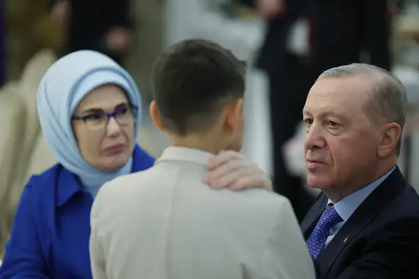 Cumhurbaşkanı Erdoğan, devlet himayesindeki çocuklarla iftarda buluştu