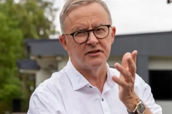 Albanese’den Tayland Başbakanı Anutin’e tebrik mesajı