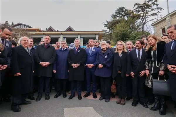 CHP Genel Başkanı Özel, İlber Ortaylı için düzenlenen anma törenine katıldı