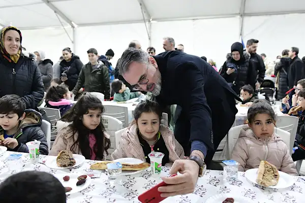 Kestel’de çocuklar tekne orucuyla Ramazan’ı kutladı