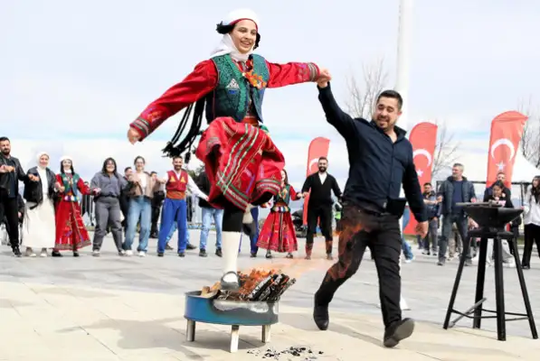 Van’da Nevruz coşkusu yaşandı