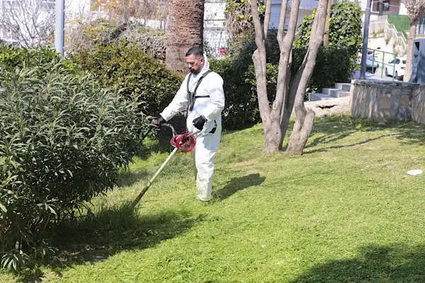 Konak’ın park ve sokaklarında bakım seferberliği sürdürüldü