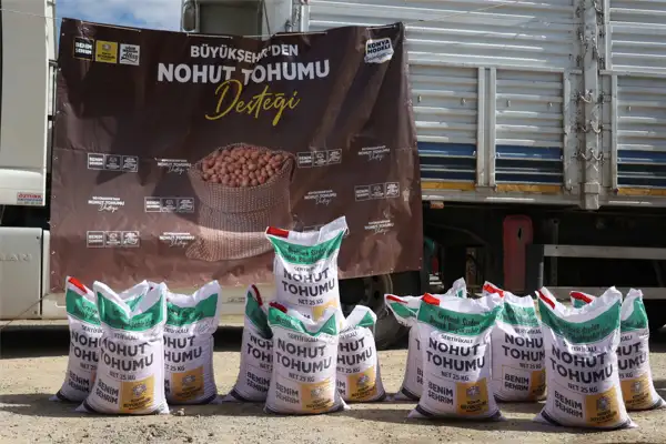 Konya Büyükşehir Belediyesi'nden çiftçilere nohut tohumu desteği
