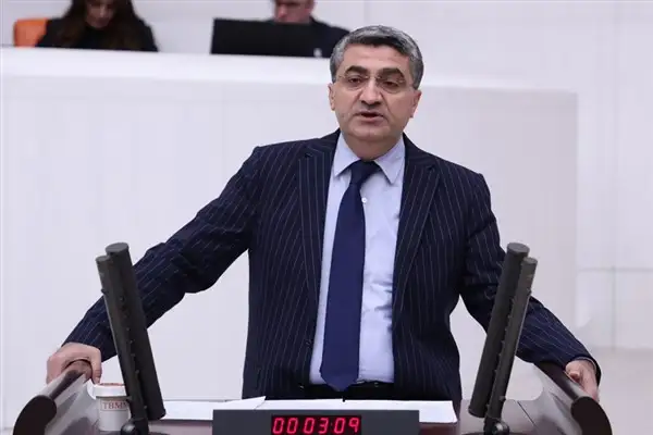 Ekmen: Mersin kıyılarındaki plastik atık kirliliği araştırılmalı