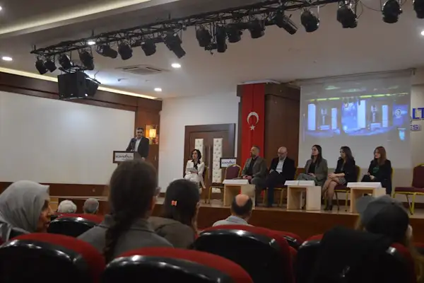 Konyaaltı’nda Bipolar Bozukluk Farkındalık Konferansı düzenlendi