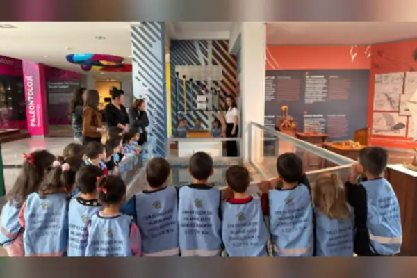 Öğrenciler, Eskişehir Bilim Deney Merkezi ve Uzay Evi’ni ziyaret etti