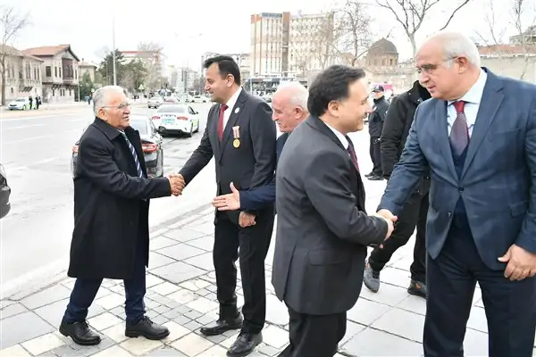 Başkan Büyükkılıç, Kayseri’de bayramlaşma programlarına katıldı