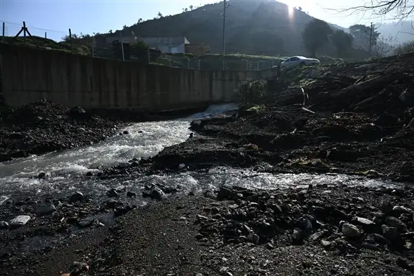 Manisa’da Kırtık Deresi yeniden temizlendi