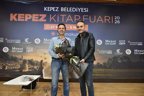 Kepez Kitap Fuarı’nda Nasuh Mahruki Söyleşisi gerçekleştirildi