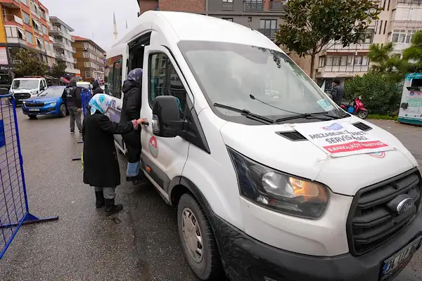 Maltepe’de kabir ziyaretlerine ücretsiz ulaşım desteği sağlandı