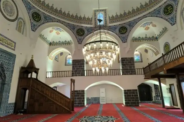 Üç tarihi cami Ramazan Bayramı’nda yeniden ibadete açılıyor