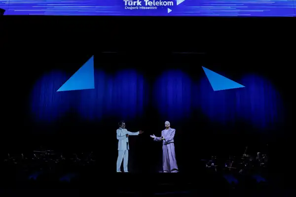Türk Telekom ‘Herkes için 5G’ dedi ve AKM’de 5G ile gövde gösterisi yaptı