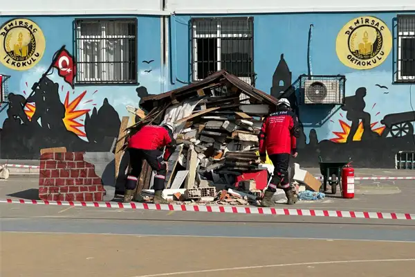 ÇAK-TİM'den Demirsaç İlkokulu’nda tatbikat