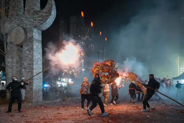 Çin’de görkemli Fener Festivali kutlamaları