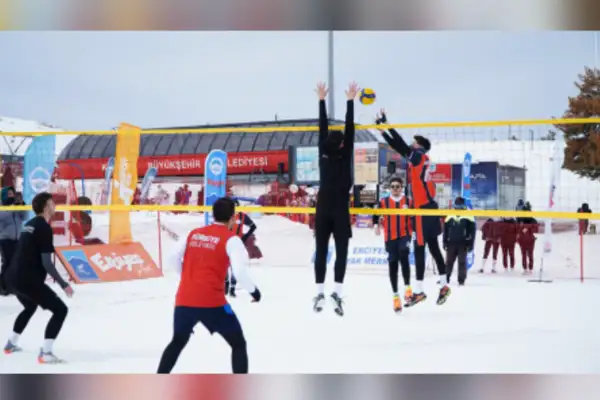 Kar Voleybolu Turnuvası düzenlendi