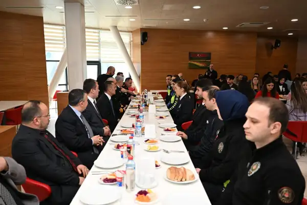 Vali Aktaş, emniyet personelleriyle buluştu