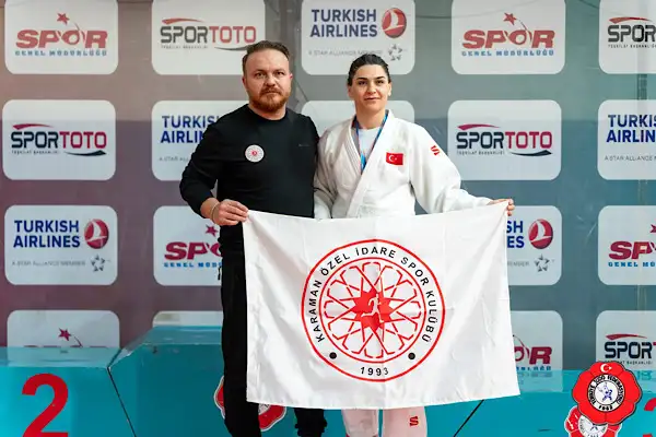 Zeynep Çelik, J2 60 kiloda Türkiye şampiyonu oldu