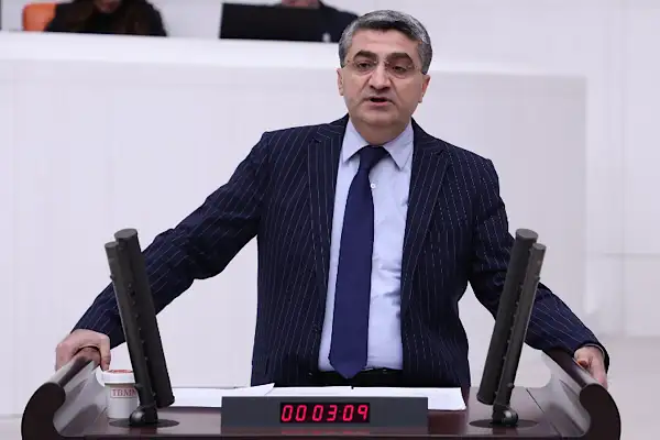 Ekmen: Hayatını ailesine hasreden her kadın bakım veren olarak sigortalanmalıdır