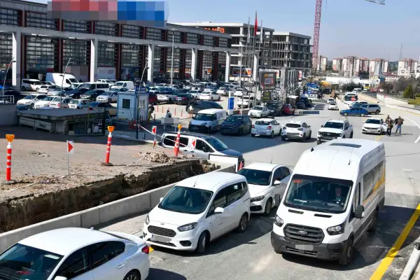 Ankara’da Bağdat Caddesi’nde trafik düzenlemesi yapıldı