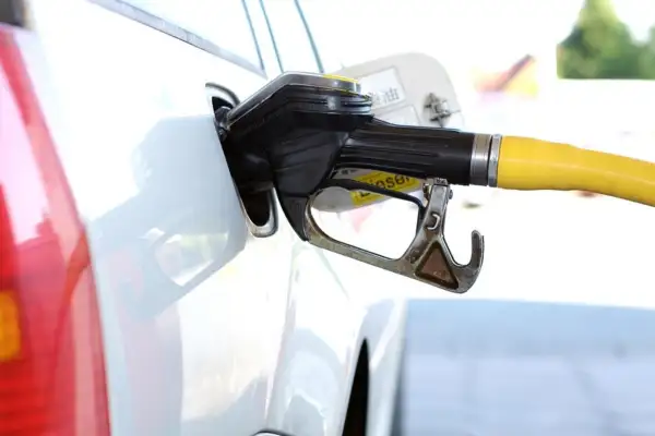 Petrol 109 doları aştı