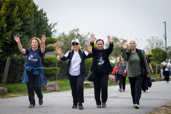 Konak’ta Dünya Sağlık Haftası’na özel doğa yürüyüşü düzenlendi
