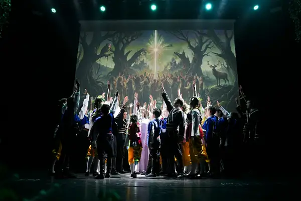 Ormanın Muhafızları gösterisi Muratpaşa’da sahnelendi