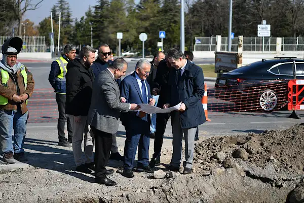 Başkan Büyükkılıç, içme suyu hattı yapım çalışmalarını yerinde inceledi