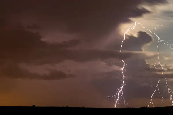 Hava sıcaklıkları düşüyor, serin ve yağışlı hava etkili olacak