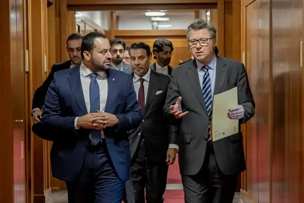 Katar ile Almanya arasında bölgesel gerilim diplomasisi görüşmesi