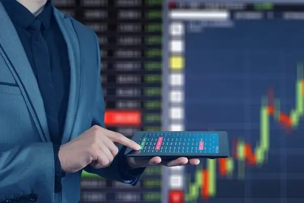 BİST100 endeksi pazartesi gününü 14.594 puandan kapattı