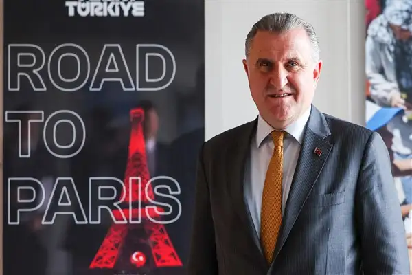 Bakan Bak’tan Mircea Lucescu için taziye mesajı