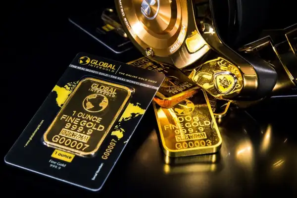 Altın fiyatlarında aşağı yönlü baskı devam ediyor