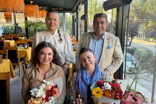 DSP Bursa’da iki ilçe başkanına doğum günü kutlaması