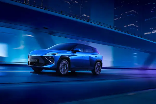 Yepyeni OMODA 4 banttan indirilmeye başlandı