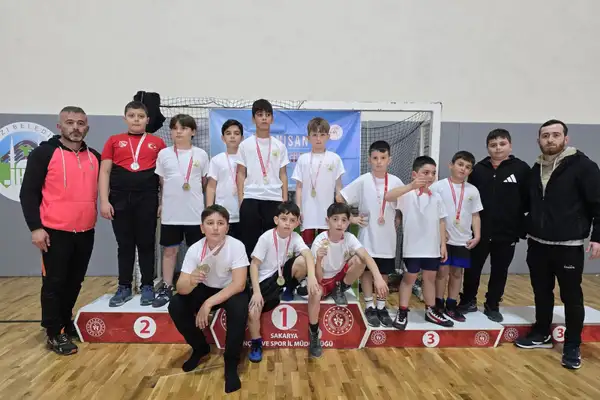 Sapancalı sporcular derece elde etti