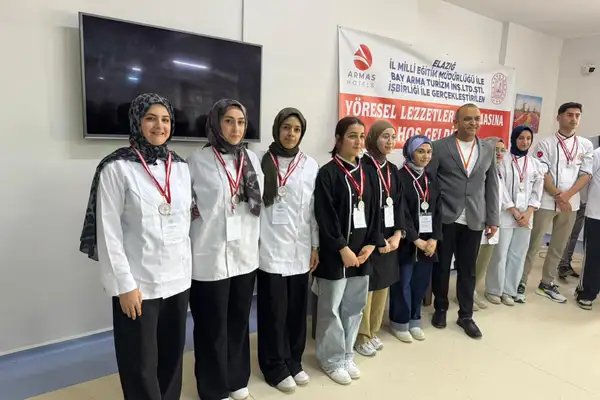 Batmanlı öğrenciler yöresel lezzetler yarışmasında ikinci oldu