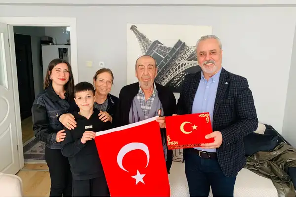 İzmit Belediyesi’nden gazilere ziyaret