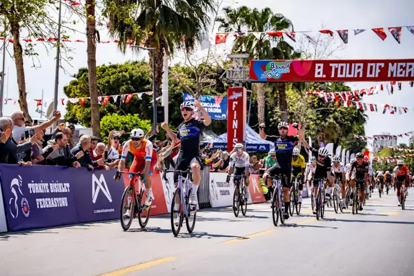 Konya Büyükşehir Belediyespor bisiklet ve basketbolda başarı elde etti