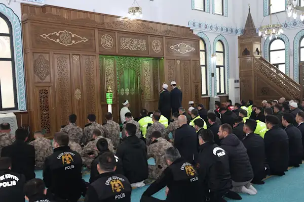 Siirt’te şehitler için mevlid ve dua programı