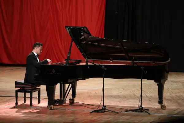 Türk Devletleri Piyanistleri Antalya’da aynı sahnede buluştu