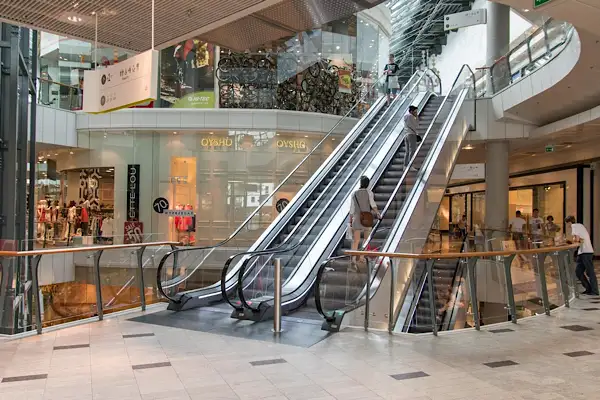 DMM’den “AVM’lere ücretli giriş” iddialarına yalanlama